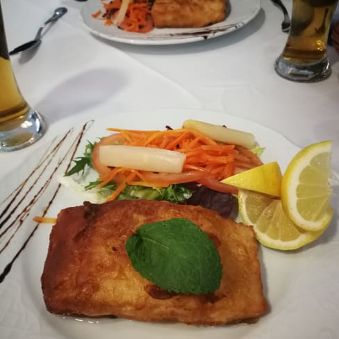 Bacalao a La Plancha O a La Romana - Los Arrieros, Madrid