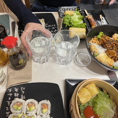 Nems et Sushi, Paris