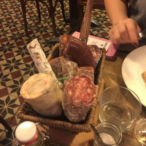 Délicieuse charcuterie du Pays Basque - Le Troquet, Paris