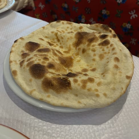 La reine du kashmir, Paris