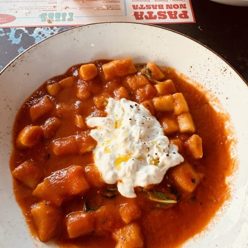 Pasta Non Basta - Alvalade, Lisbon