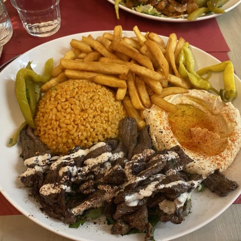 Hawa Beirut, Paris