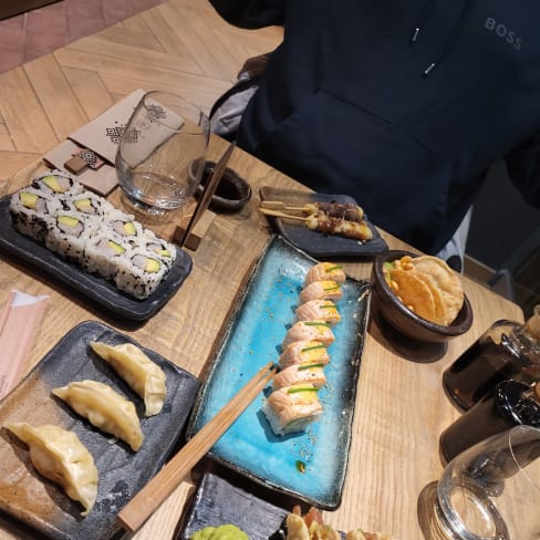 Côté Sushi Kléber, Paris