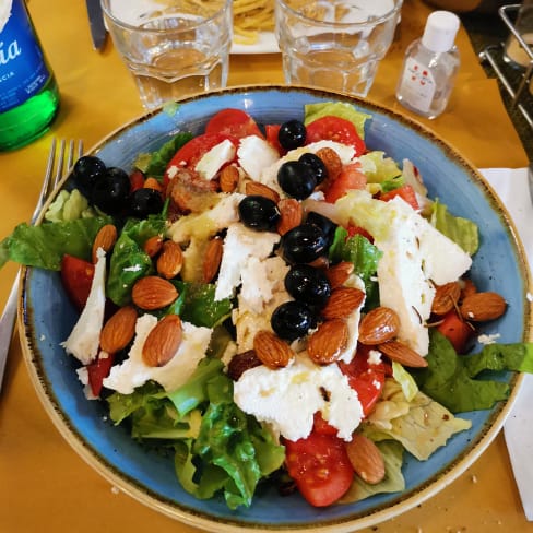 L'Insalata Ricca Piazza Albania, Rome