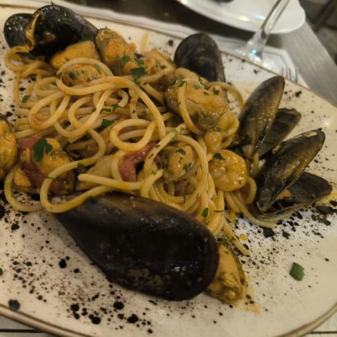 Fratelli d'Italia - Hortaleza, Madrid