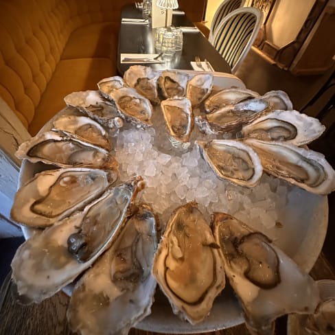 Au Rocher de Cancale, Paris