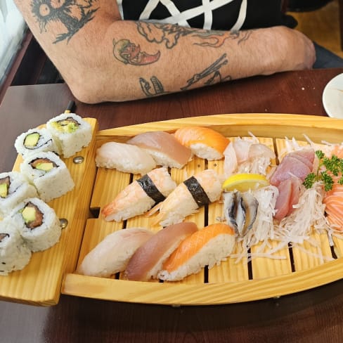 Okasushi (sushi sashi), Paris