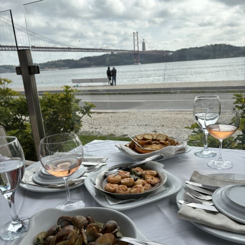 Café IN  - Peixe fresco e Marisco, Lisbon