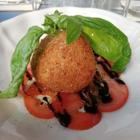 Carpaccio de tomates et mozzarela panée - Cantinella, Paris