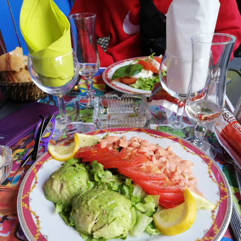 Salade Avocat Crevettes - Le Bugatti, Paris