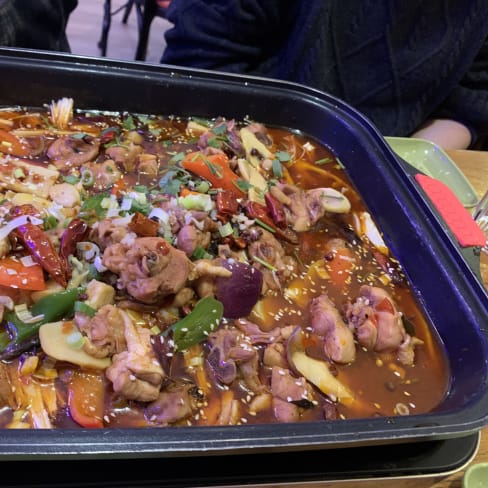 Poulet mijoté aux poivrons - Pâtes dansantes, Paris