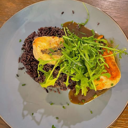 Ballotine de poulet avec de riz sauvage et crémeux avec le truffle des champignons de paris et du rocket  - Les Rêveuses By Les Cantiniers, Paris