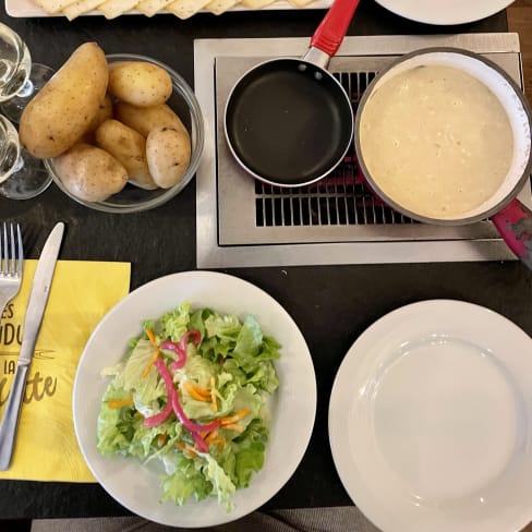 Les Fondus de la Raclette Montparnasse, Paris