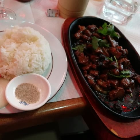 Excellente cuisson de la viande - Kaun Neak Sre, Paris