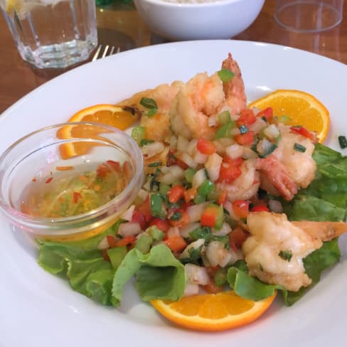 Crevettes au sel et poivre! Une délice ! - Porte du Bonheur, Paris