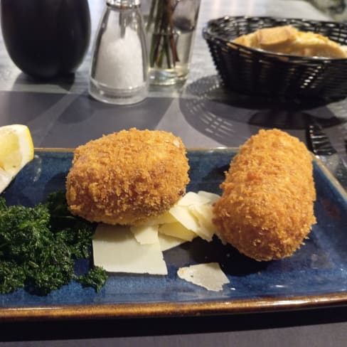 croquettes aux crevettes - Dandy bar&kitchen, Brussels