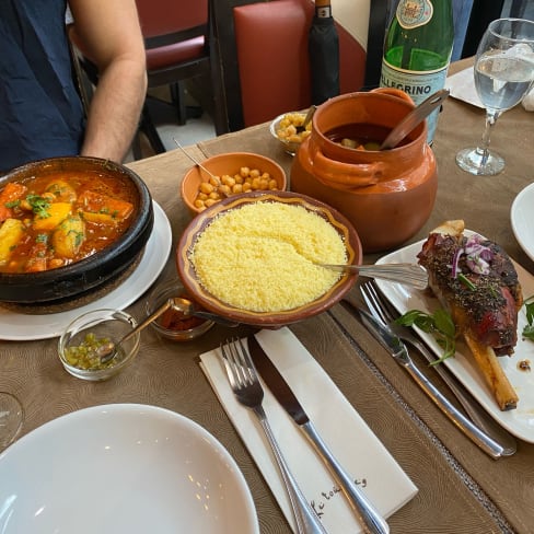 Méchoui d'agneau et tagine kefta - Le Touareg, Paris