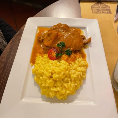 Ossobuco alla milanese - Pizzacoteca di Brera, Milan