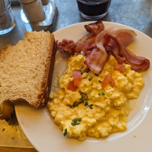 Brasserie Maison Rouge, Paris