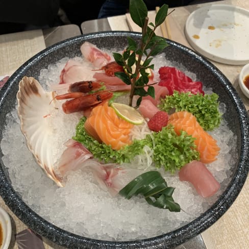 Sushi Sashimi, Milan