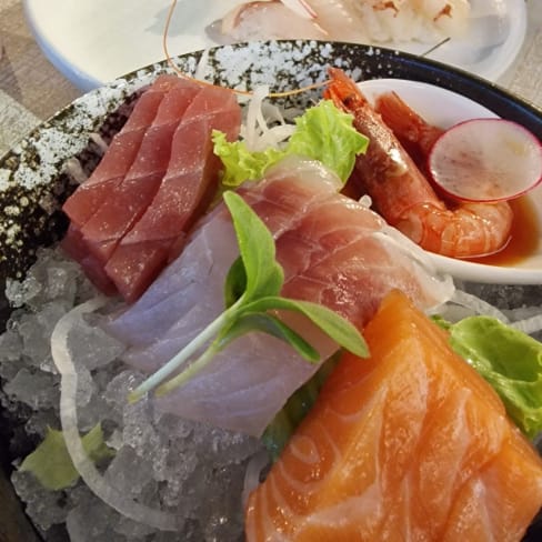 Sushi Sashimi, Milan