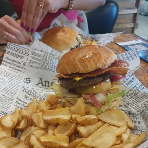 Pony Burger, Rome