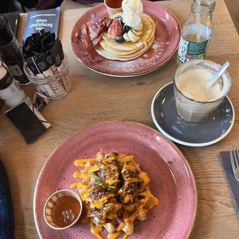 The Breakfast Club - Haarlemmerplein, Amsterdam