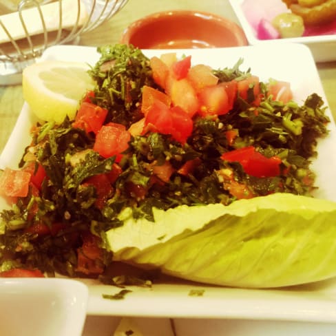 Très bonne salade malgré le manque d'huile, de citron et de sel - Samaya Boulogne, Boulogne-Billancourt