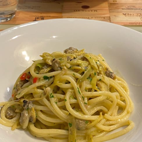 Spaghettoni con vongole veraci e carciofi  - Ristorante Da Michele, Rome