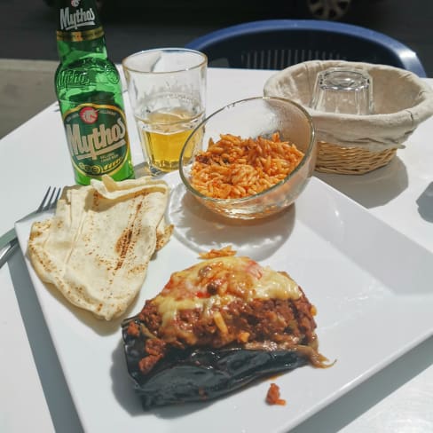 Aubergine farcie, petites pâtes - La Maison des Cyclades - Beaugrenelle, Paris