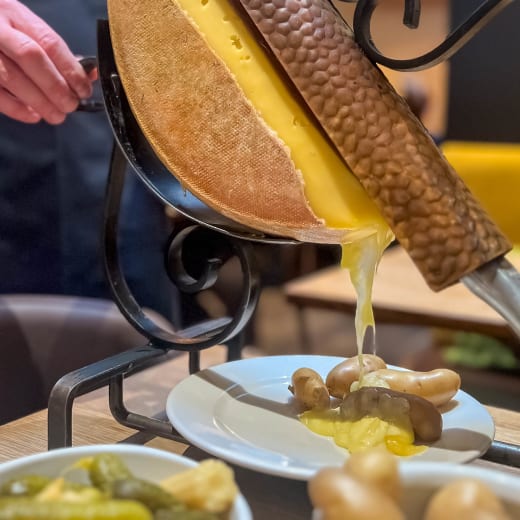 La Cloche à fromage : le temple de la raclette à Strasbourg - miss-elka