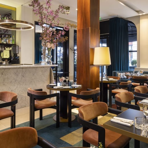 La Brasserie Montalembert i Paris Restaurangens meny, öppettider