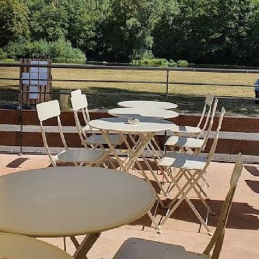 Restaurante Bar Restaurant Camping La Vialette en LempdessurAllagnon