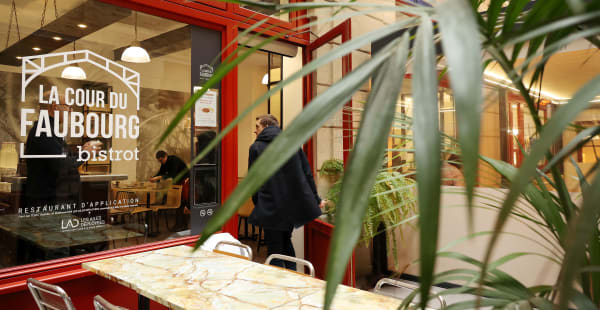 La cour du Faubourg Bistrot - La Cour du Faubourg, Paris