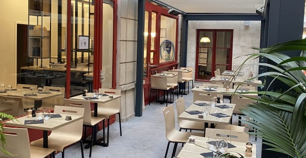 Salle du restaurant La cour du Faubourg - La Cour du Faubourg, Paris