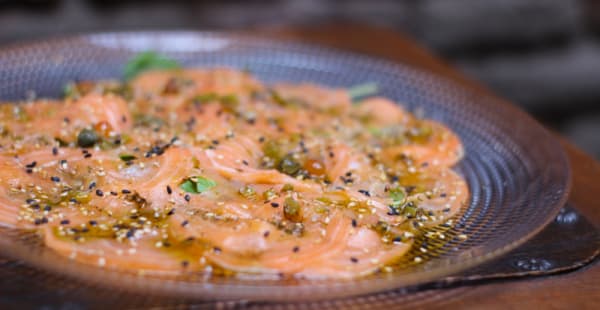 Carpaccio de salmón - La Cua Curta, Barcelona