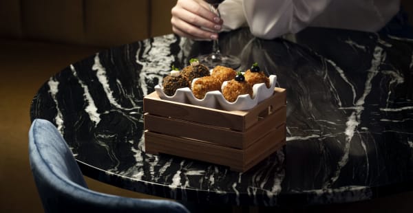 Trilogía de croquetas - El Albéniz, Madrid