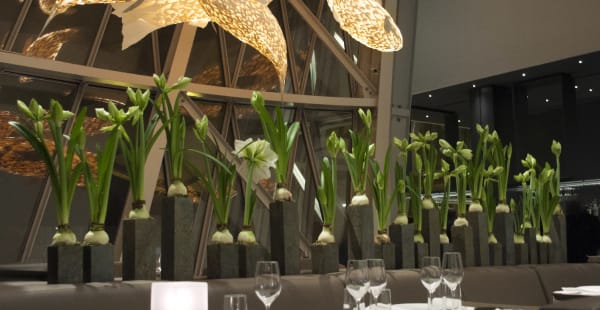 View of the interior of Le Frank, the restaurant located in Fondation Louis  Vuitton in Paris. - Picture of Le Frank Fondation Louis Vuitton, Paris -  Tripadvisor