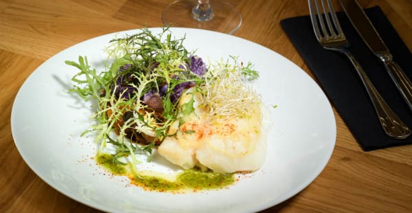 Dos de Cabillaud, légumes d’été en ratatouille tiède, citron confit - Au P'tit Curieux, Paris