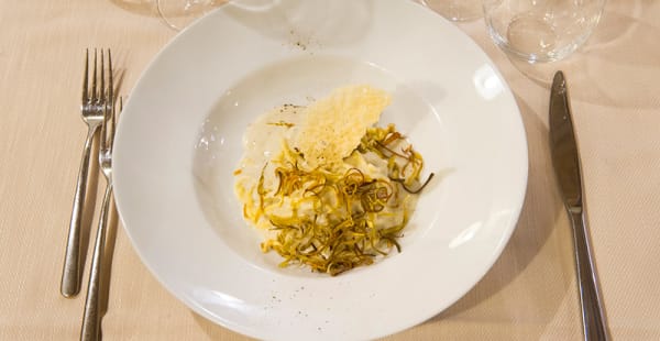 Tortino di verdure con crema di formaggio e scaglie di carciofo - Osteria Via Mantova, Roma