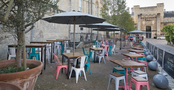 Slug and Lettuce Oxford in Oxford - Restaurant Reviews, Menu and Prices ...