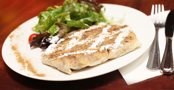 Pastilla au confit de canard - Le Quincampe, Paris