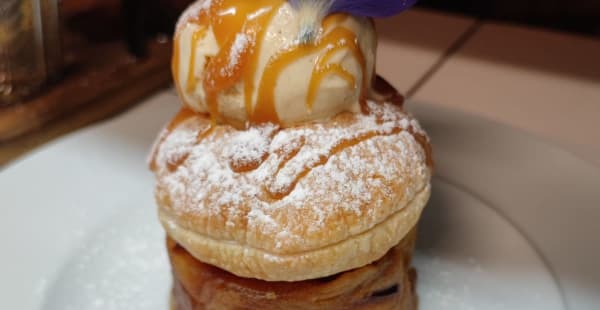 Tarte tatin revisité - Les Artistes, Vincennes