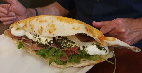 Pane e Vino, Clichy