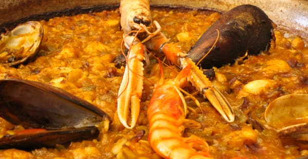 Paella de pescado y marisco - Amaya, Barcelona