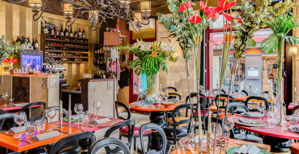 La salle de restaurant - L'Îlot Vache, Paris