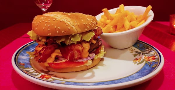 Bacon cheese burger - Le Blason, Genève