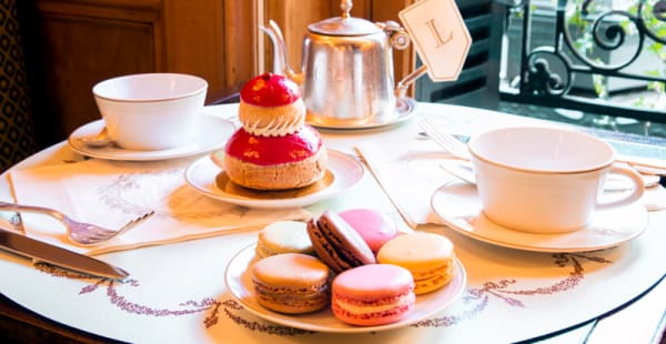 Suggestion de la maison - Ladurée Paris Royale, Paris