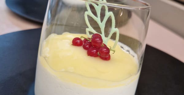 Mousse de Copoazu, fruit exotique de l'Amazonie péruvienne  - Pachacamac Restaurant, Geneva