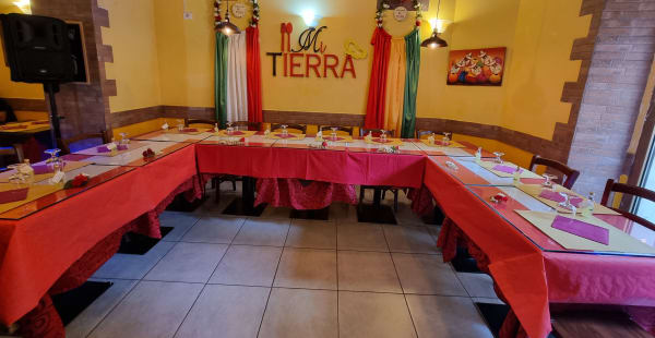 Mi Tierra, Roma